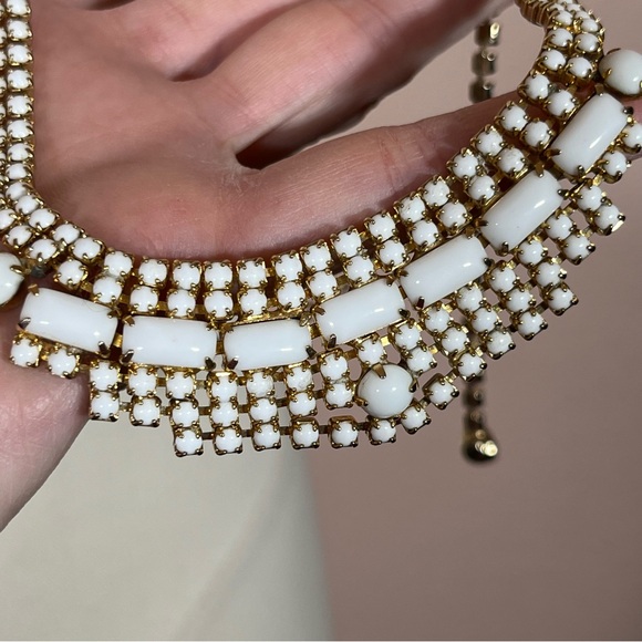 Antique 1940's Retro Art Deco White Milk Glass Emerald Cut Choker Necklace - Picture 8 of 17